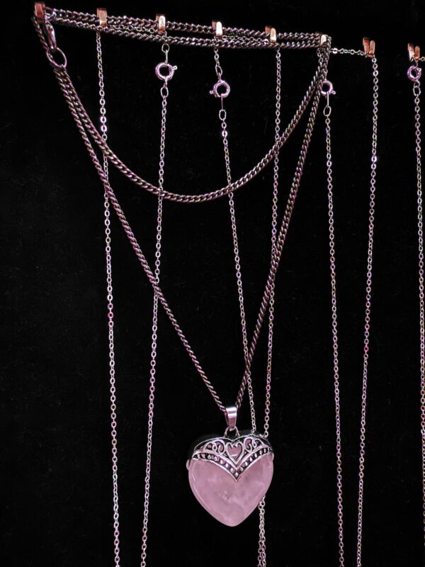 قلب روز كوارتز قطعه مميزة