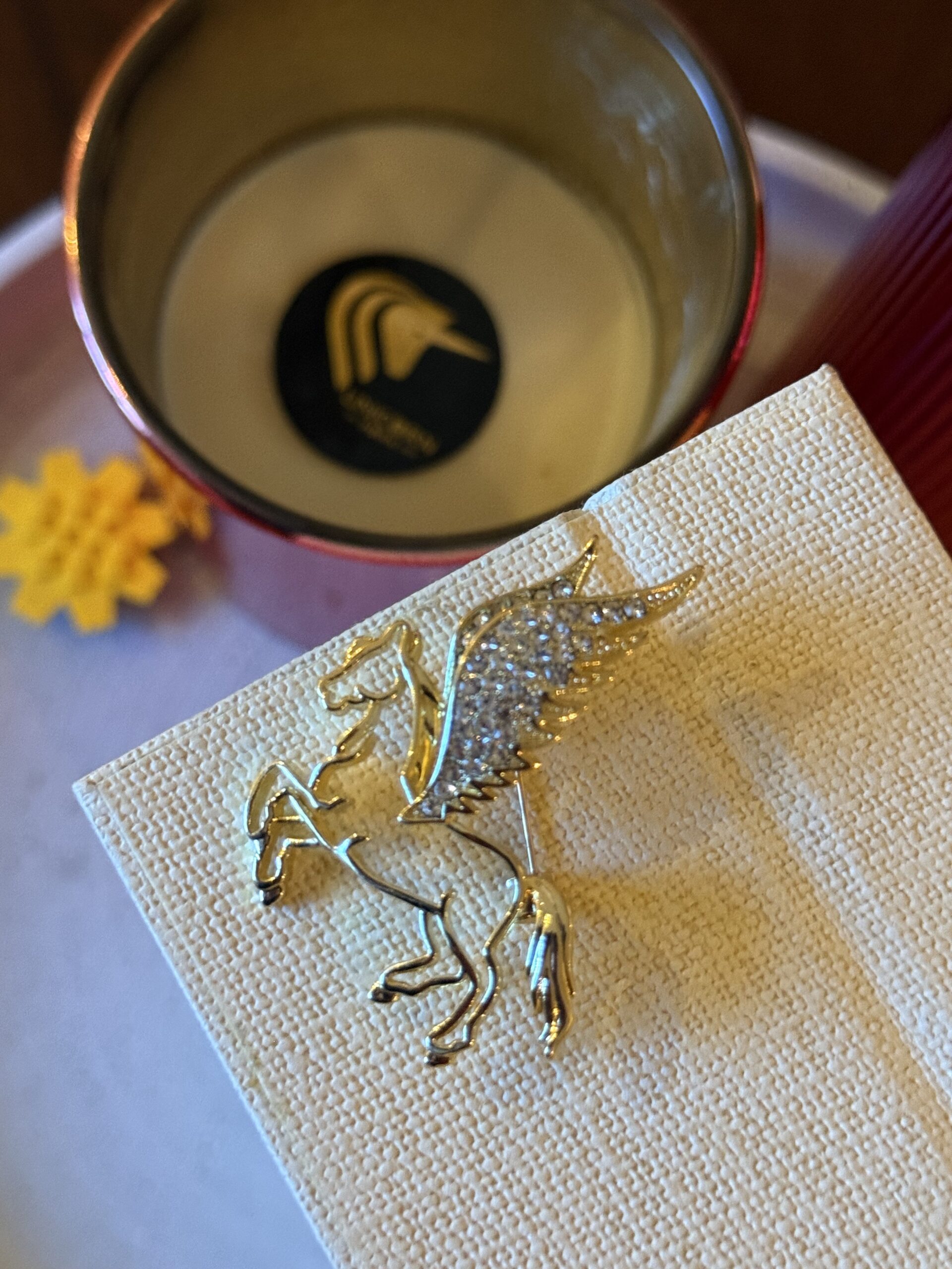 Brooch unicorn gold - الصورة 2